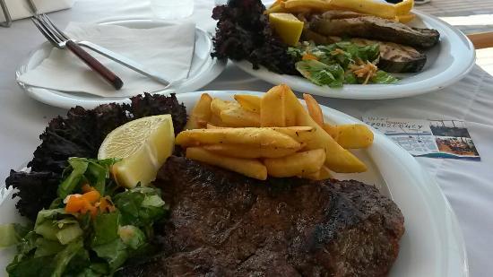 Pirasmos Restaurant