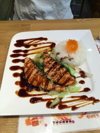 Tuky Thai + Sushi