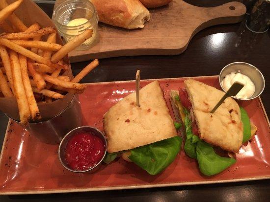 703 Bar & Kitchen