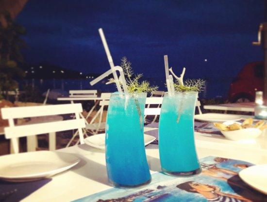 Blau Bar