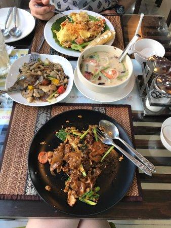 FullFill Restaurant