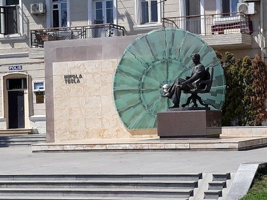 Nikola Tesla