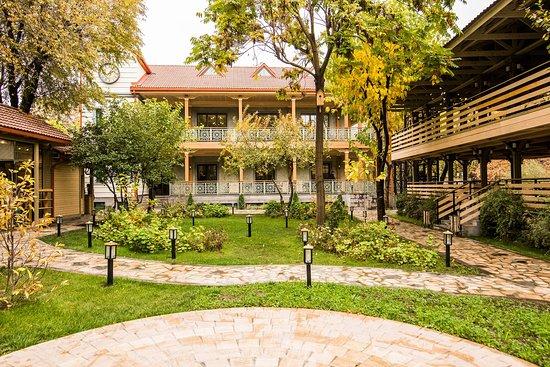 Tavern Yerevan Riverside