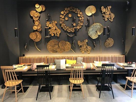 Moma Sushi
