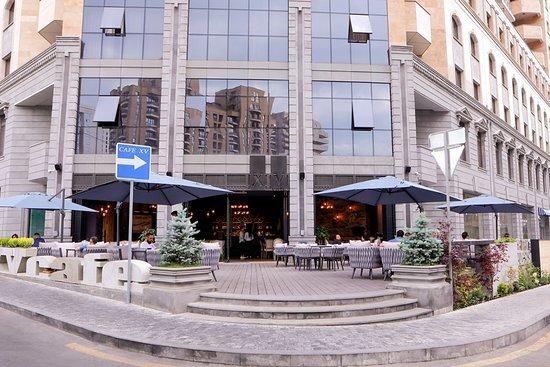 Cafe XV