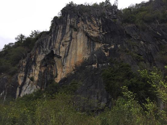 Luobi Cave