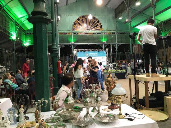 Mercado dos Pinhoes