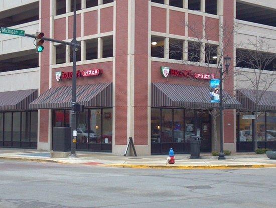Bruno's Pizza