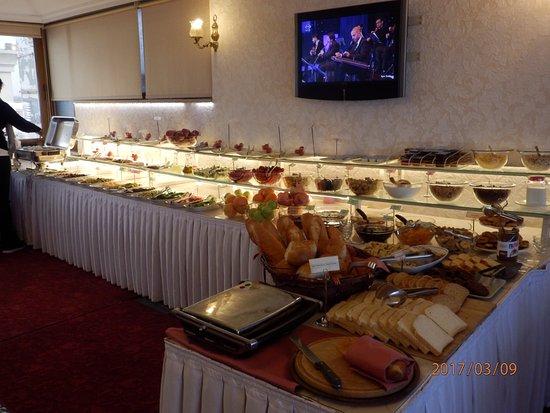 Nena Restaurant