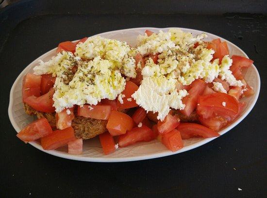 Fanos Cafe