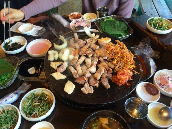 Hwaro Hyang