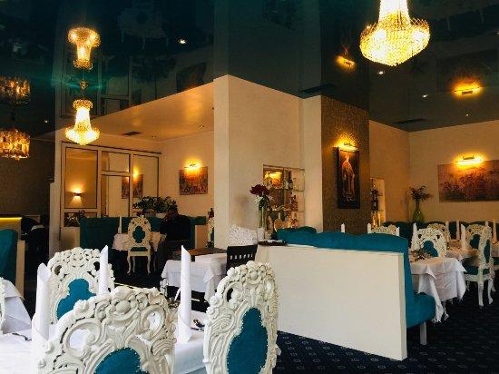 Taj Tandoori