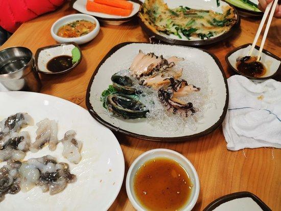Friendship Sashimi Restaurant