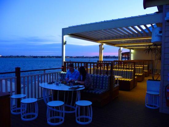 Aqua Bar