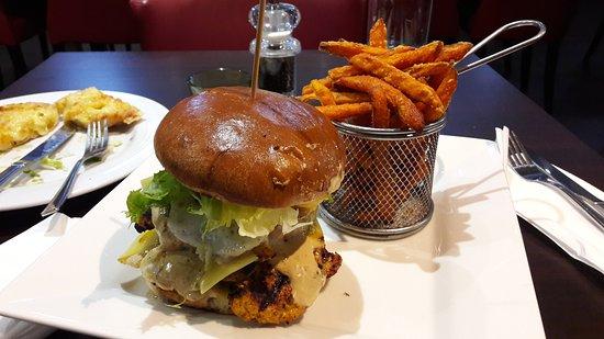 Steak Lounge