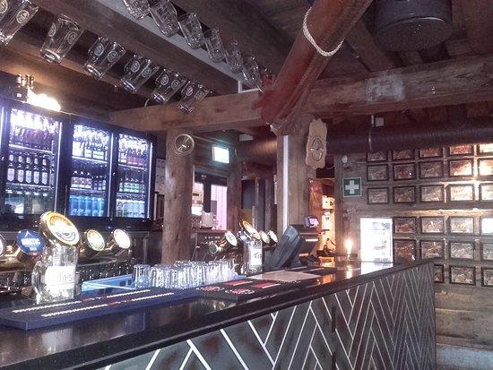 Rorbua Pub