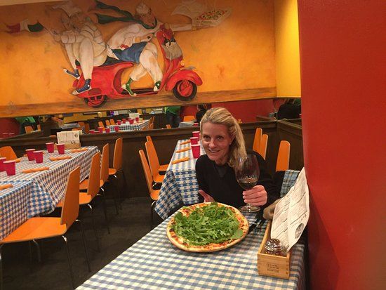 La Pizzeria