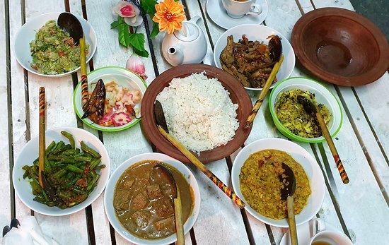 Ella Super Banana Leaf