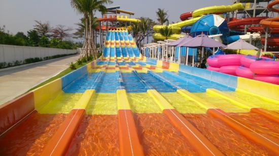 Santorini Park