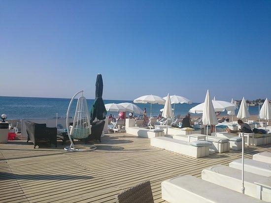 Seaside Beach Lounge