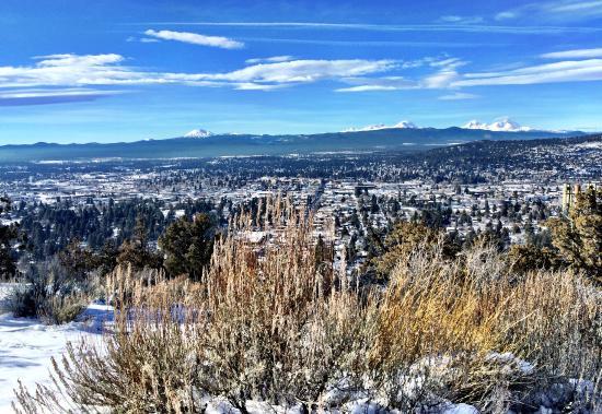 Pilot Butte State Scenic Viewpoint