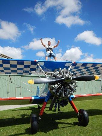AeroSuperBatics Wingwalkers