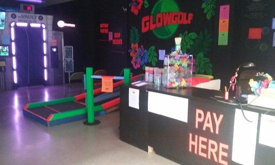 GlowGolf