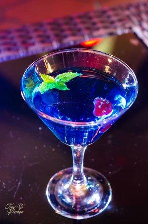 Altitude Cocktail Bar & Lounge