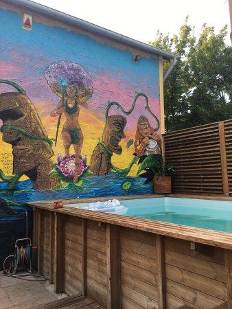 Jungle Pub