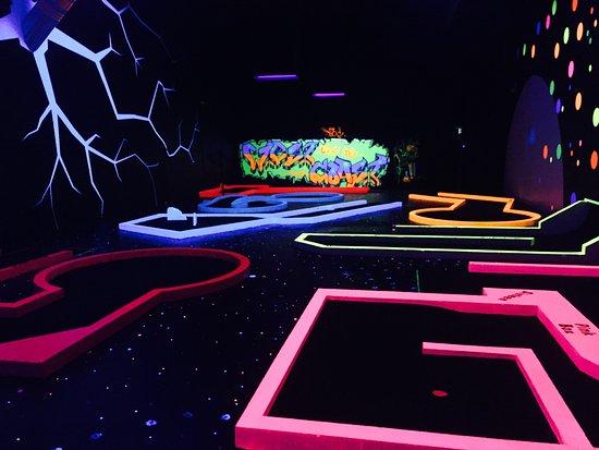 West Coast Hole In One Mini Putt