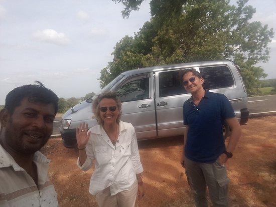 Nilaveli Taxi Cab Tuk Tuk