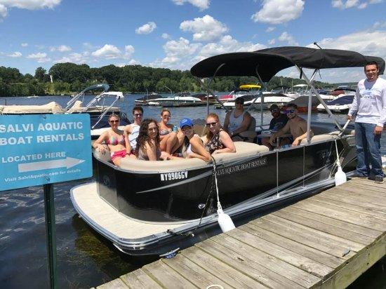 Salvi Aquatic Boat Rentals