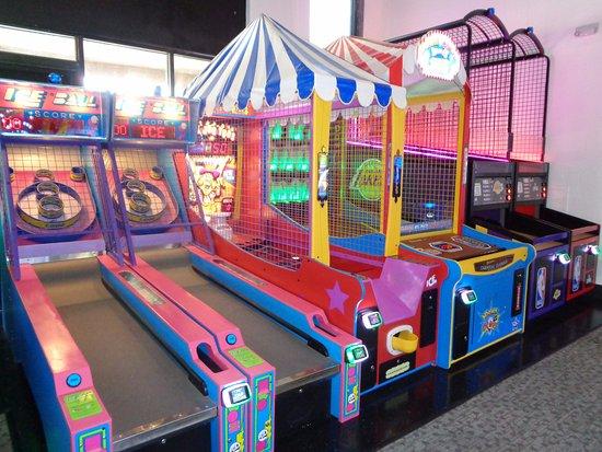 Laser Oasis Family Entertainment Center