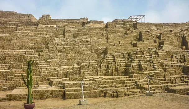 Vestiges de Huaca Pucllana