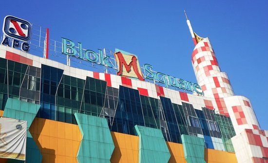 Blok M Square