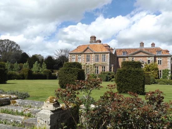 Heale House Gardens