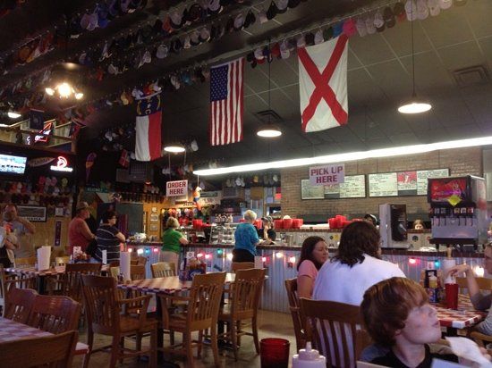Phil's Bar-B-Que Pit