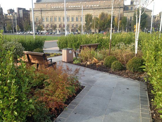 Slessor Gardens