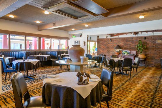 Dining at Zebra
