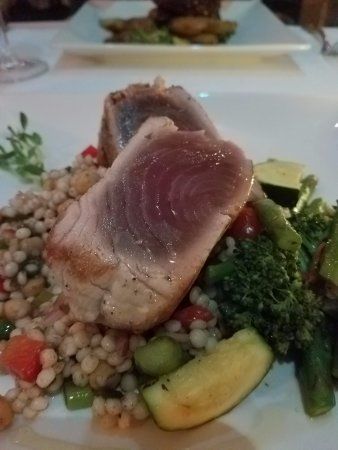 LIV Restaurant