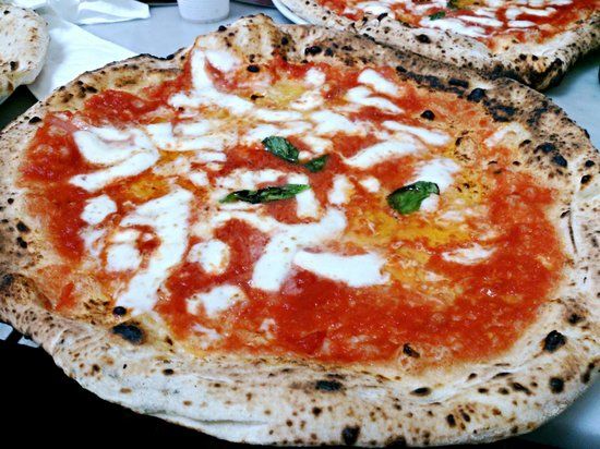 Pizzeria Michele via Martucci