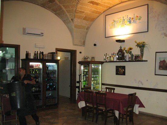 Via Cairoli