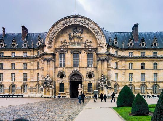 École militaire