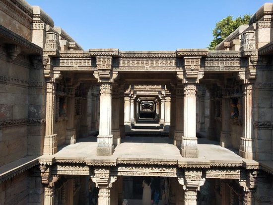 Adalaj Step-well
