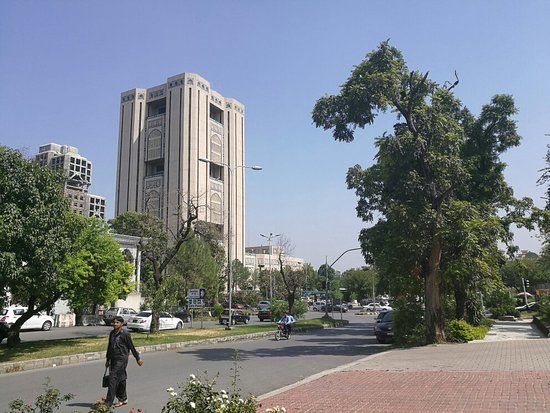Saudi Pak Tower Building