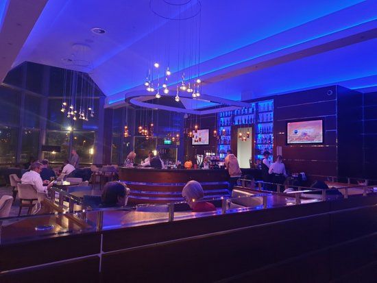 Bar 92 & Cube Grill Restaurant