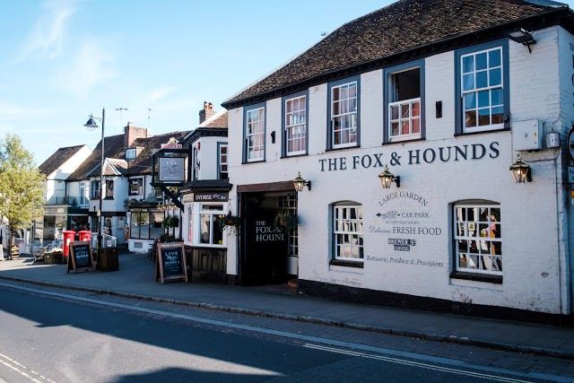 Fox & Hounds