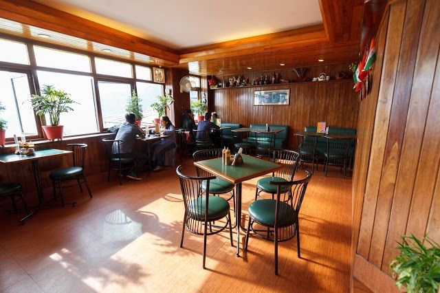 Baker's Cafe