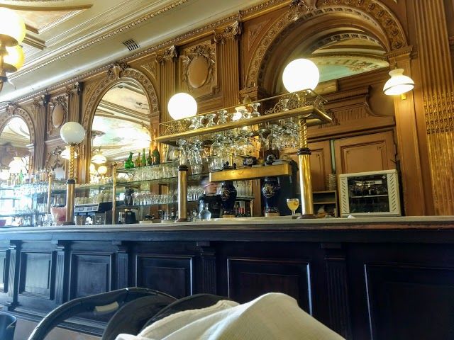 Cafe de la paix