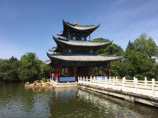 Deyue Tower